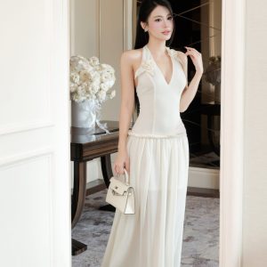 Đầm Cổ Yếm Quyến Rũ